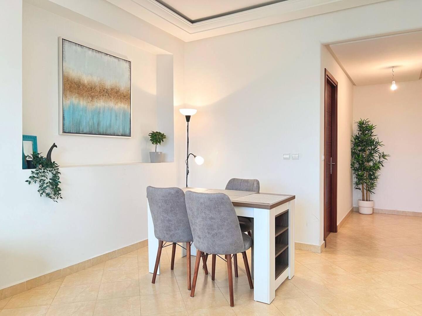 Cosy & Convenient 2-Bed Apartment In Playa Tanger Extérieur photo